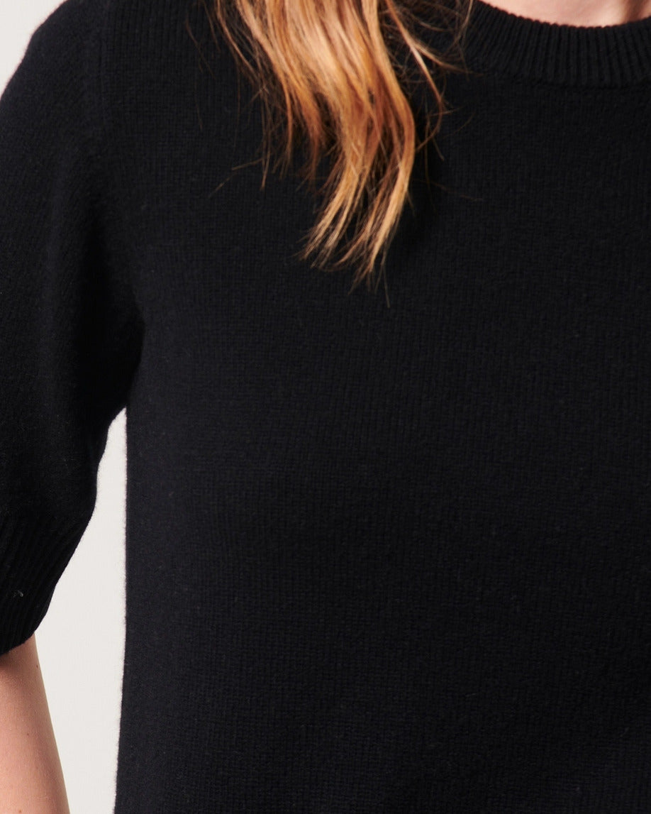 Pull Neha Faume - seconde main