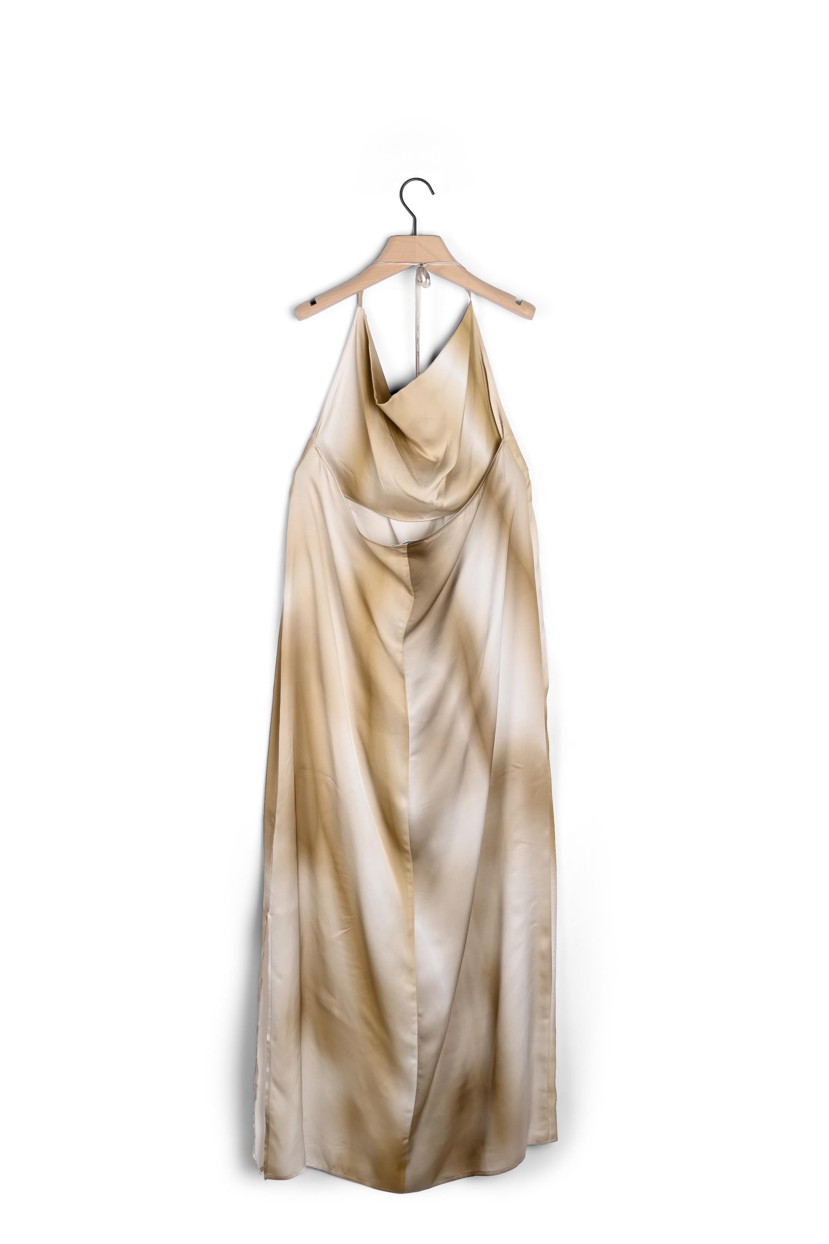 Robe Roderick Faume - seconde main