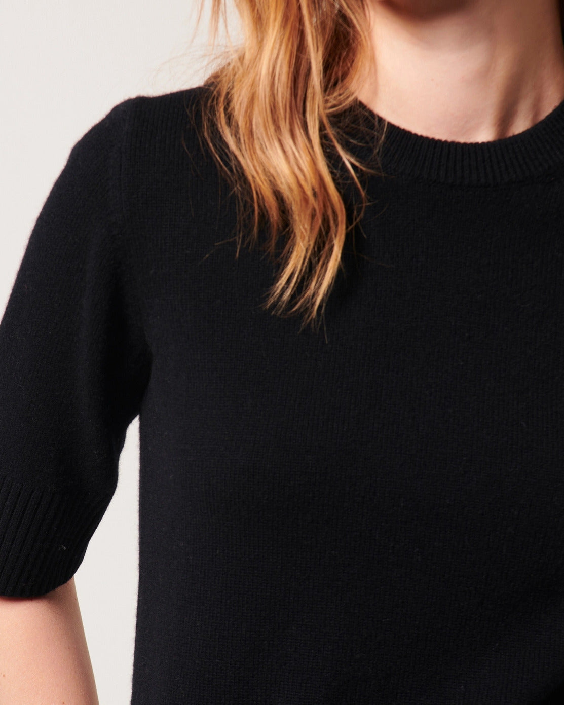 Pull Neha Faume - seconde main