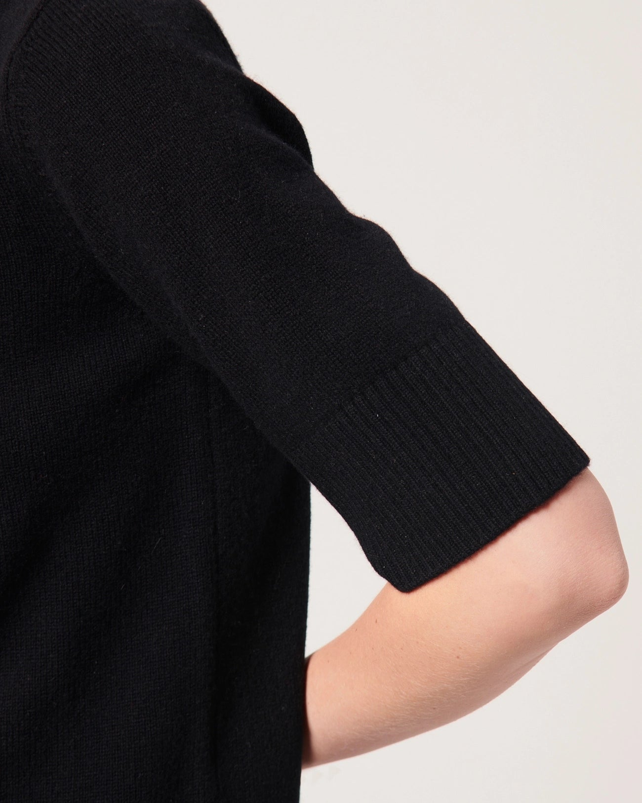 Pull Neha Faume - seconde main